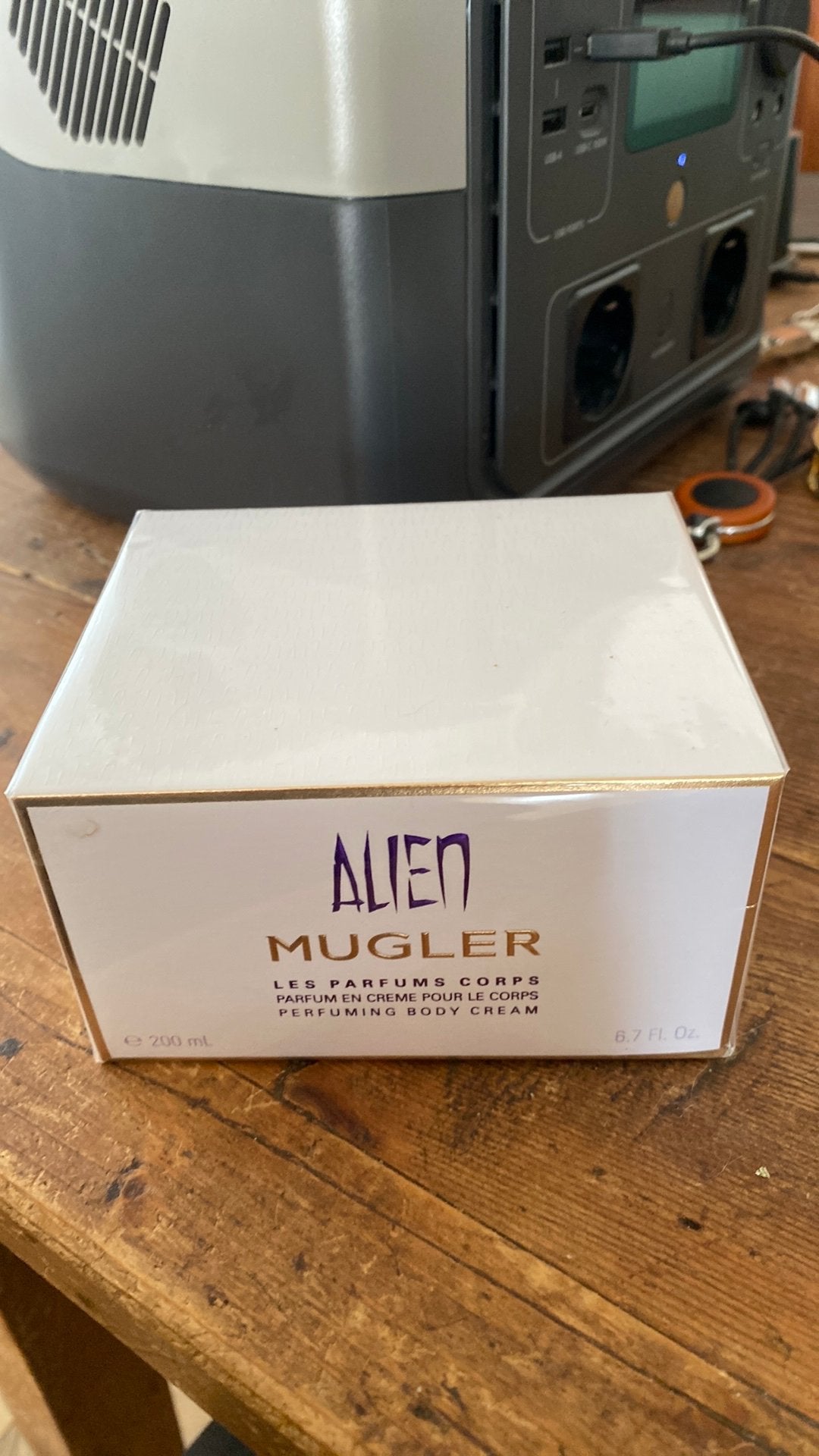 Mugler body cream 200 ml, Ophalen of Verzenden, Zo goed als nieuw, Bodylotion, Crème of Olie