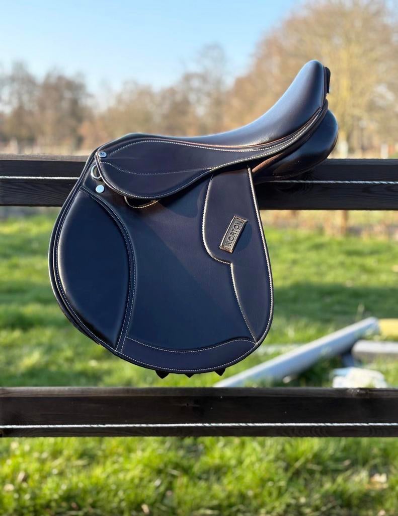Nieuw Norton zadel 17 inch te koop of te ruil!, Dieren en Toebehoren, Ophalen of Verzenden, Zo goed als nieuw
