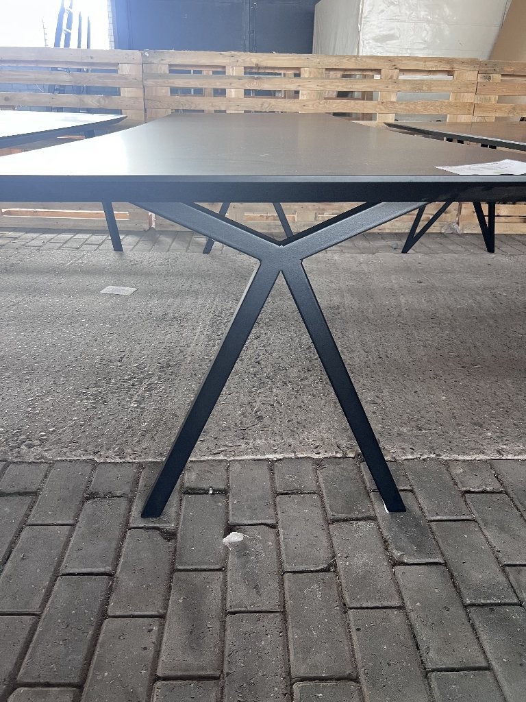 Studio Henk Eettafel 280 Zwart HPL Fenix Slim x Van €3049 nu, Studio Henk, Studio Henk, Studio Henk, Rechthoekig