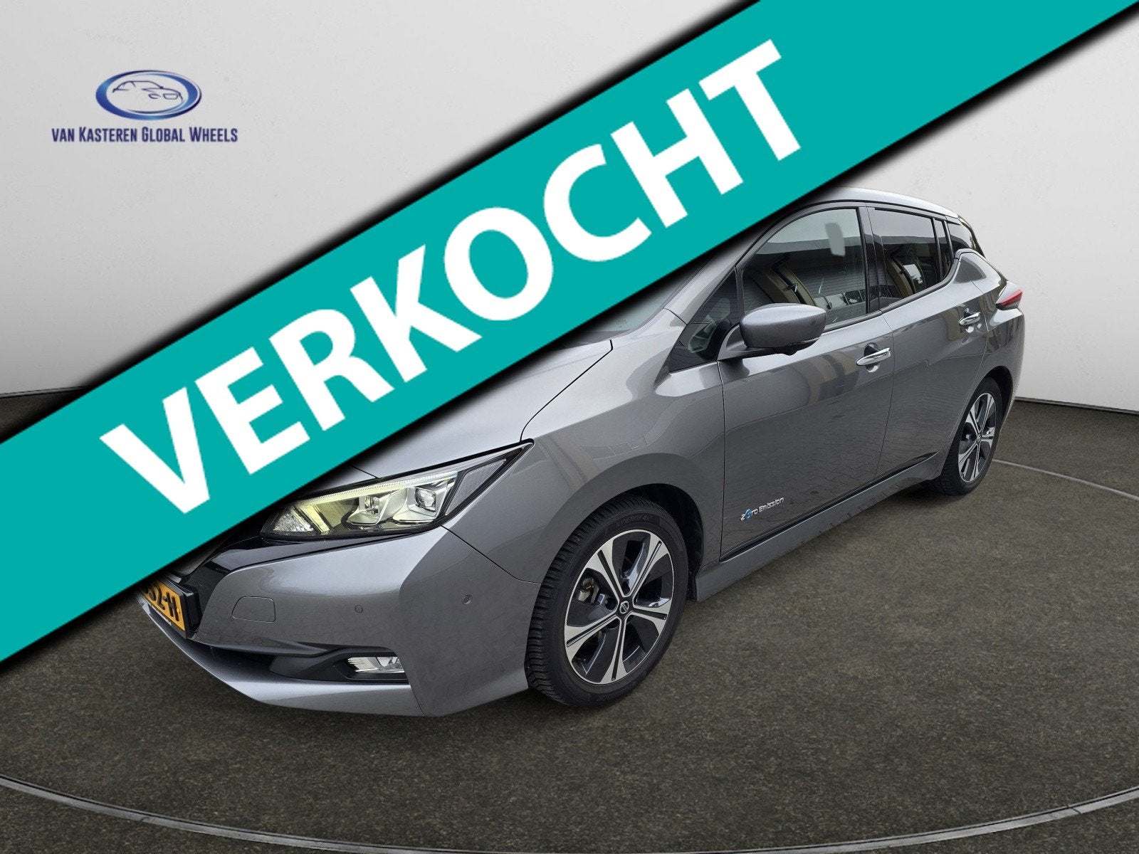 Nissan LEAF Tekna 40 kWh|Eerste eigenaresse|Pro Pilot, Auto's, 150 pk, Origineel Nederlands, Grijs, 378 km