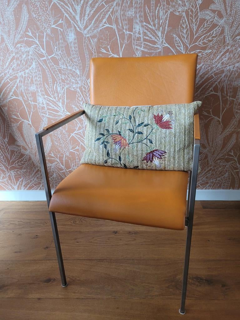 Vier oranje stoelen retro/vintage stijl, Ophalen, Overige materialen, Gebruikt, Overige kleuren