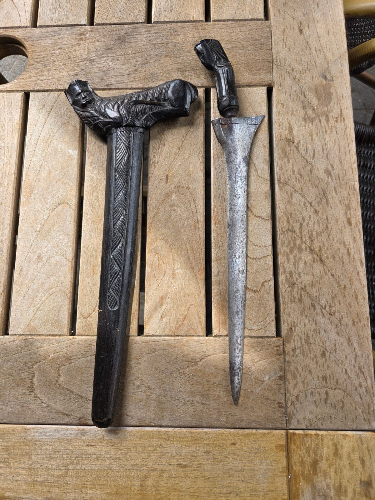 Keris met houten handvat en schede, Ophalen of Verzenden, Overige soorten, Nederland, Zwaard of Sabel