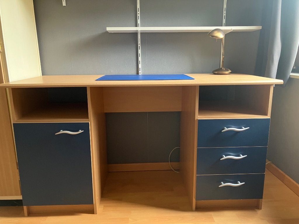 Bureau voor kinderkamer, Ophalen, Gebruikt, Kinderbureau, 140 cm