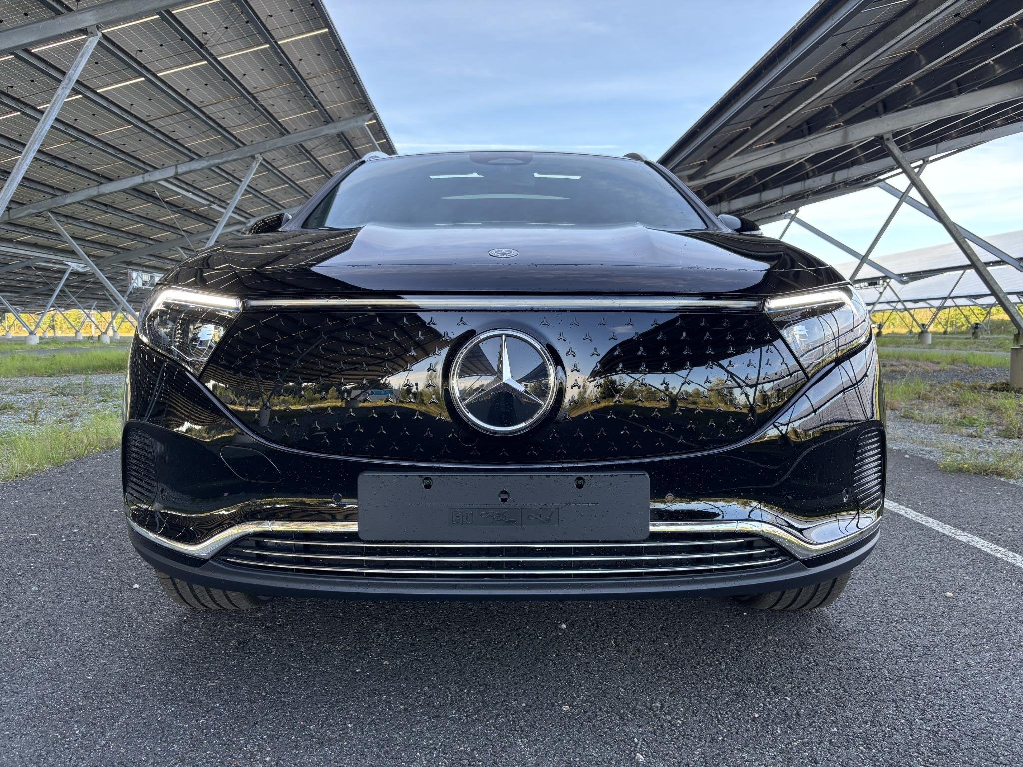Mercedes-Benz EQA 250+ Business Solution 71 kWh | Panoramada, Auto's, Automatische klimaatregeling, Zwart, 445 min, Leder en Stof