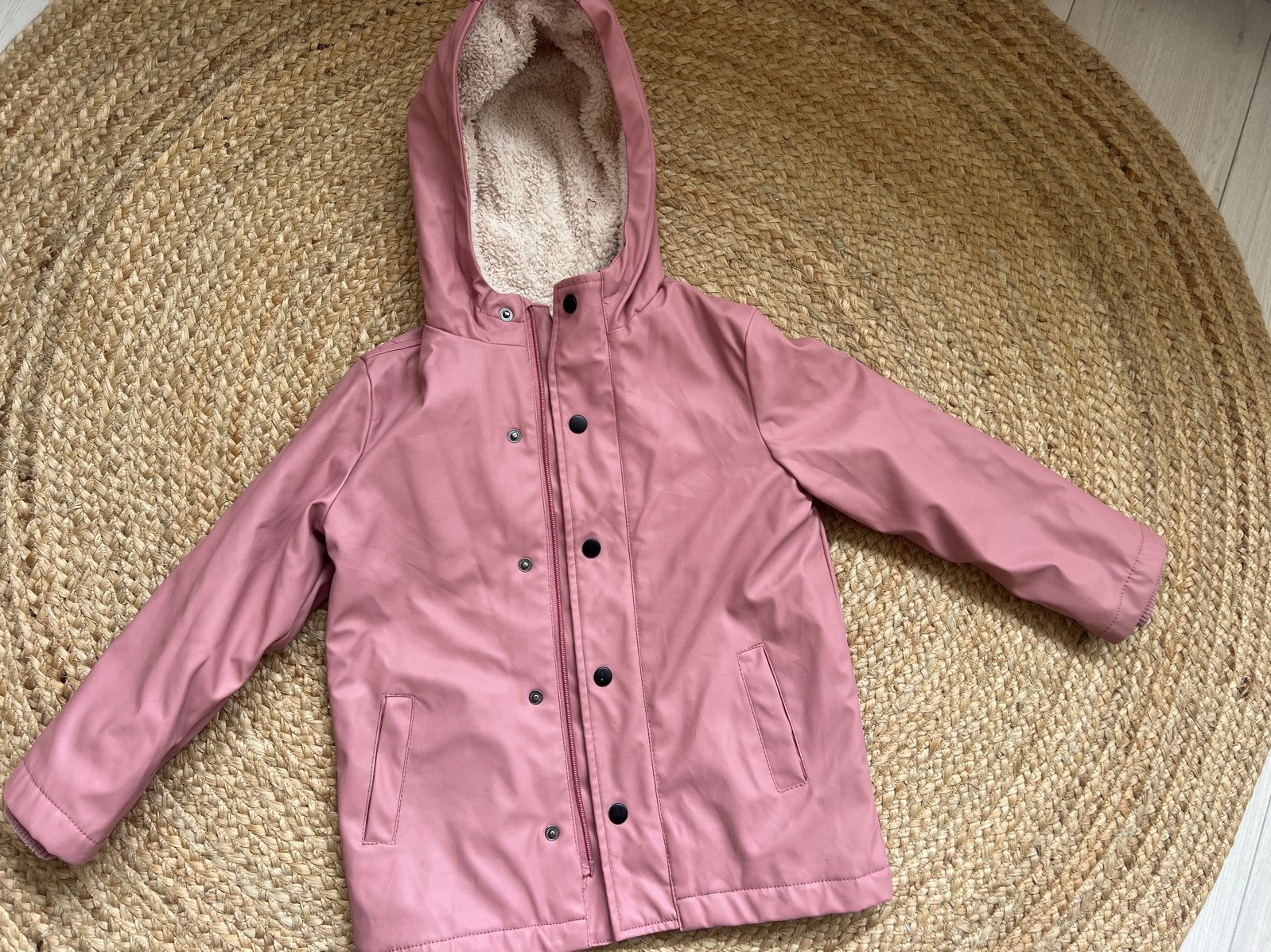 Roze HEMA regenjas met teddy voering maat 110/116, Ophalen of Verzenden, Gebruikt, Meisje