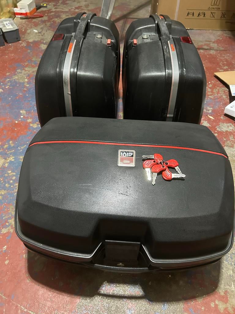 Givi Monokey Zijkoffers & Topkoffer E41/E460-serie, Ophalen of Verzenden, Gebruikt