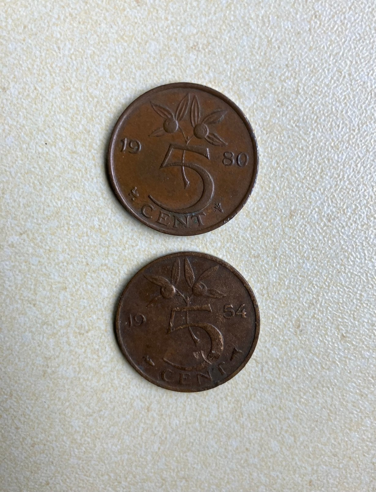 “Stuivers” JULIANA 🇳🇱 fl. 0,05 ~ uit 1954 en 1980, Ophalen of Verzenden, Koningin Juliana, Overige waardes, Setje