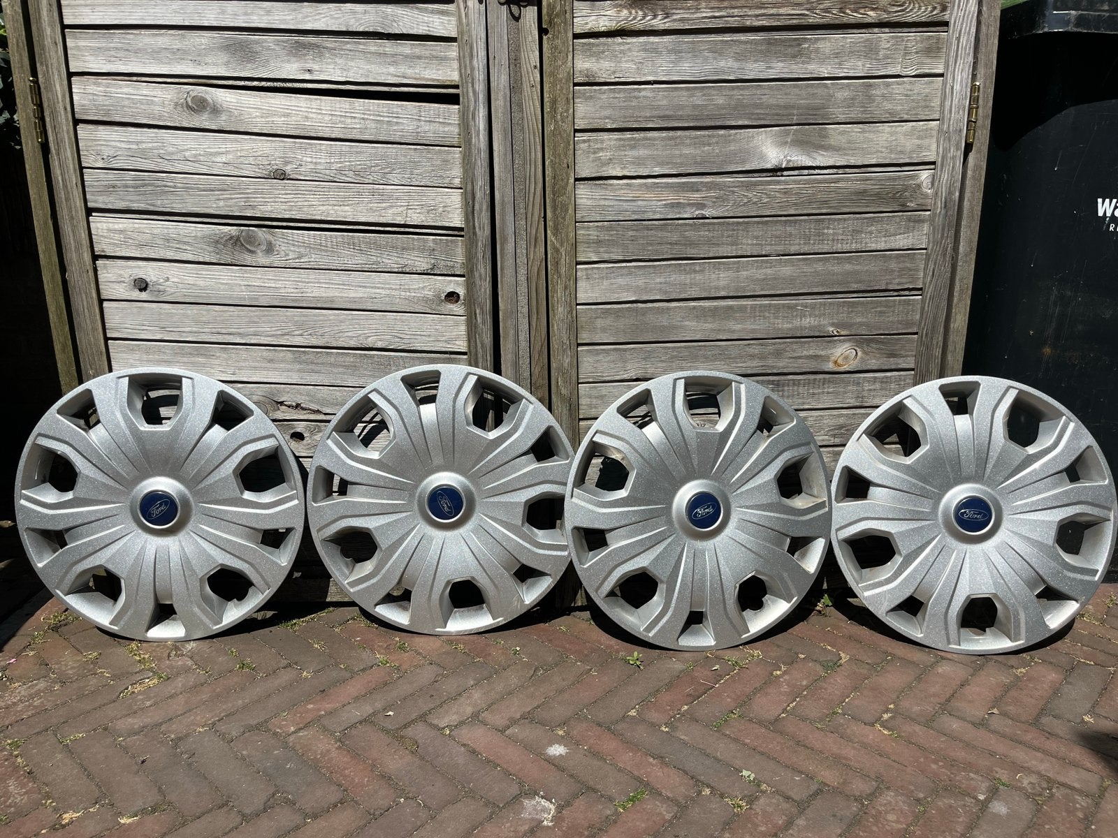 Set van 4 Ford wieldoppen 16 inch, Ophalen of Verzenden, Gebruikt