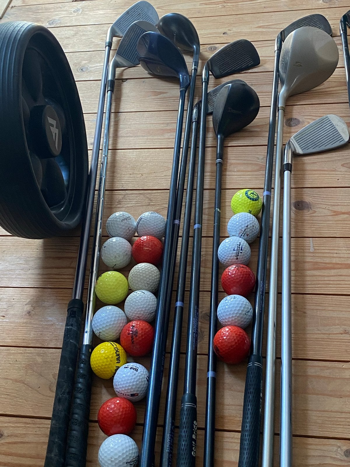 Foto 17 van Complete Golfset met Golftas, Trolley en Schoenen