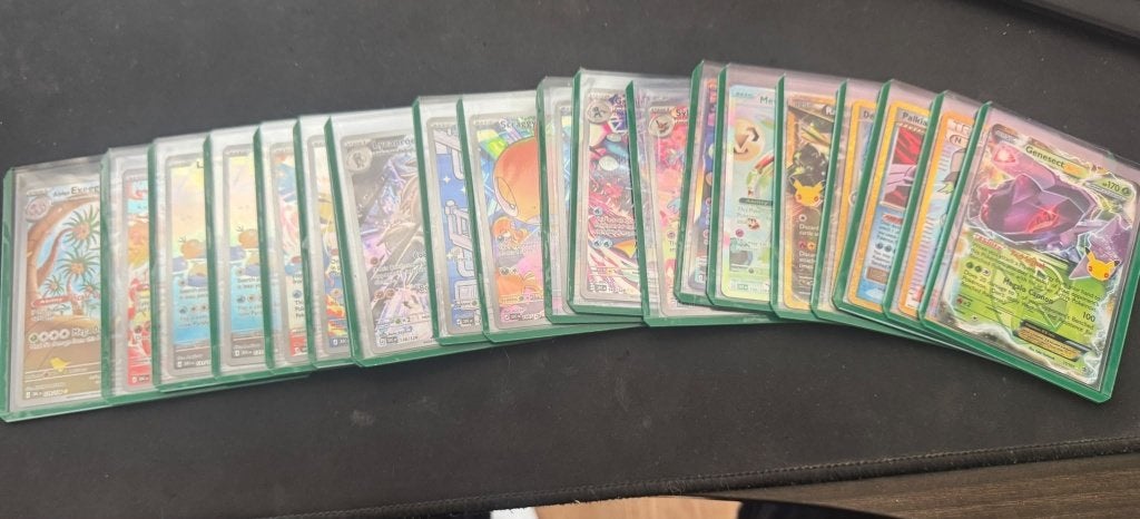 Pokemon 30th Celebration Singles, Ophalen of Verzenden, Nieuw, Meerdere kaarten, Foil