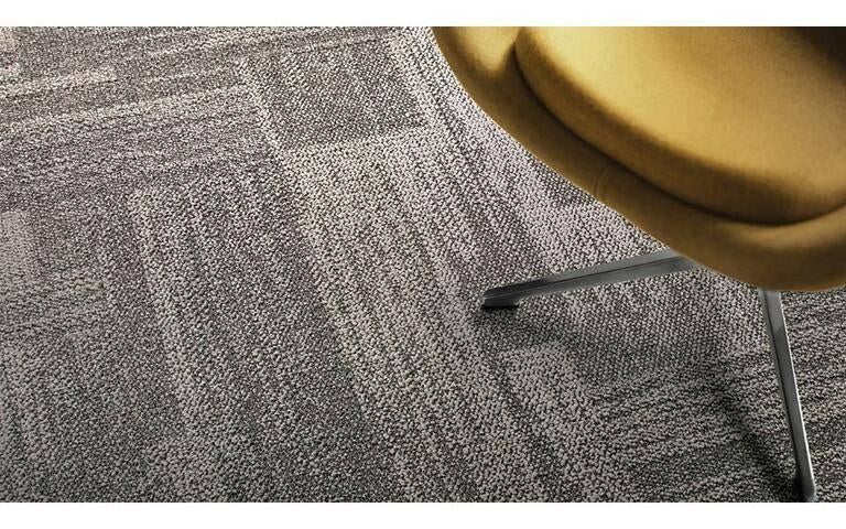 Laatste 20m2 bruine 25x100cm tapijttegels van Interface, Huis en Inrichting, Stoffering | Vloerbedekking, Nieuw, Ophalen of Verzenden