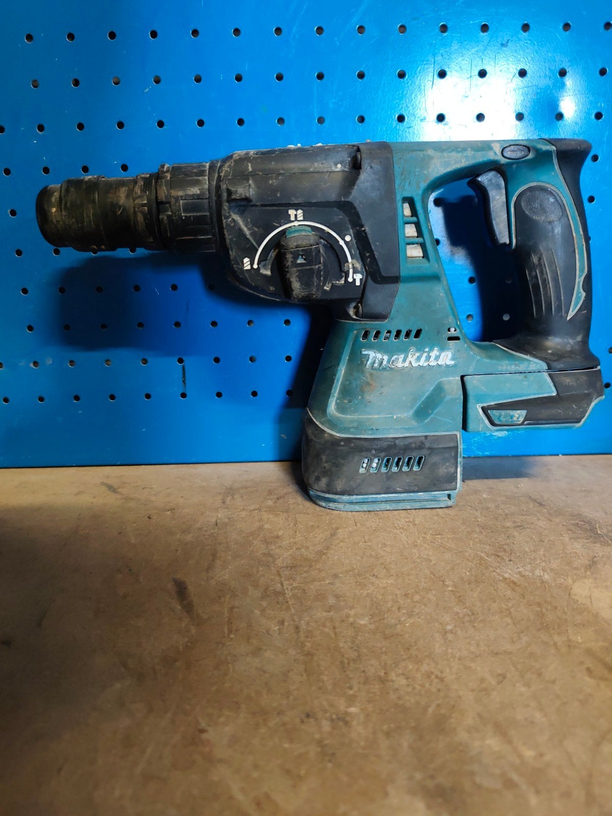 Makita 18v accu combihamer - DHR243, Ophalen of Verzenden, Boor- en/of Breekhamer