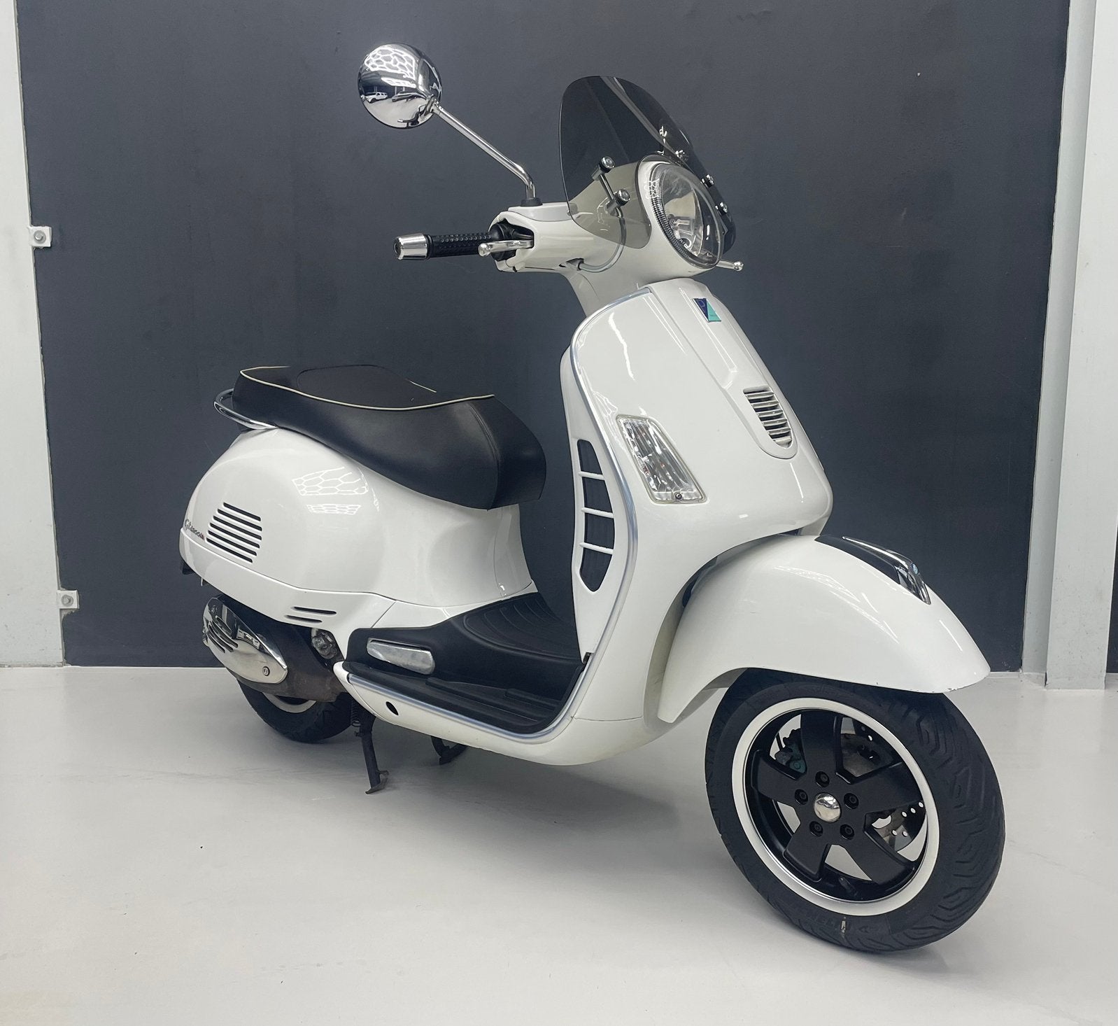 Vespa GTS 300 i.e. - Wit - 9.000 km, Scooter, 300 cc, Gebruikt, Particulier