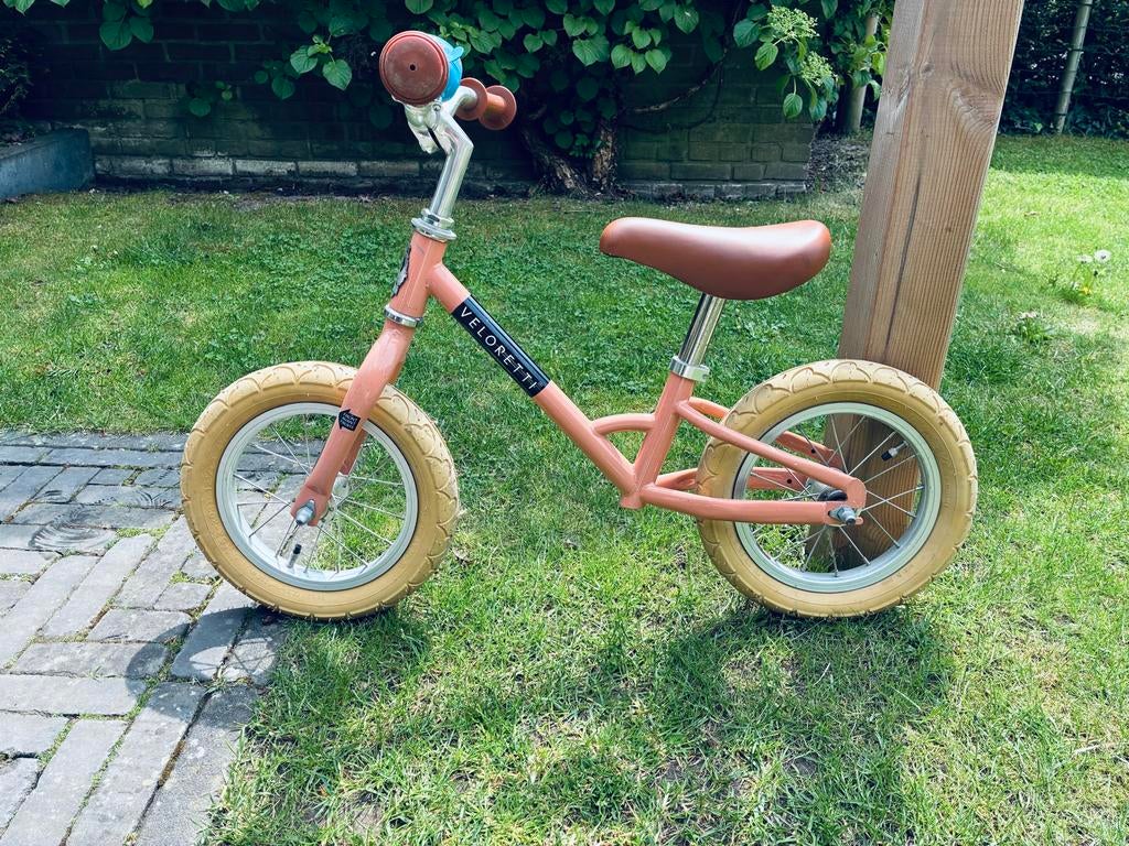 Veloretti loopfiets - 12 inch - Blazing Salmon, Kinderen en Baby's, Ophalen, Zo goed als nieuw, Loopfiets
