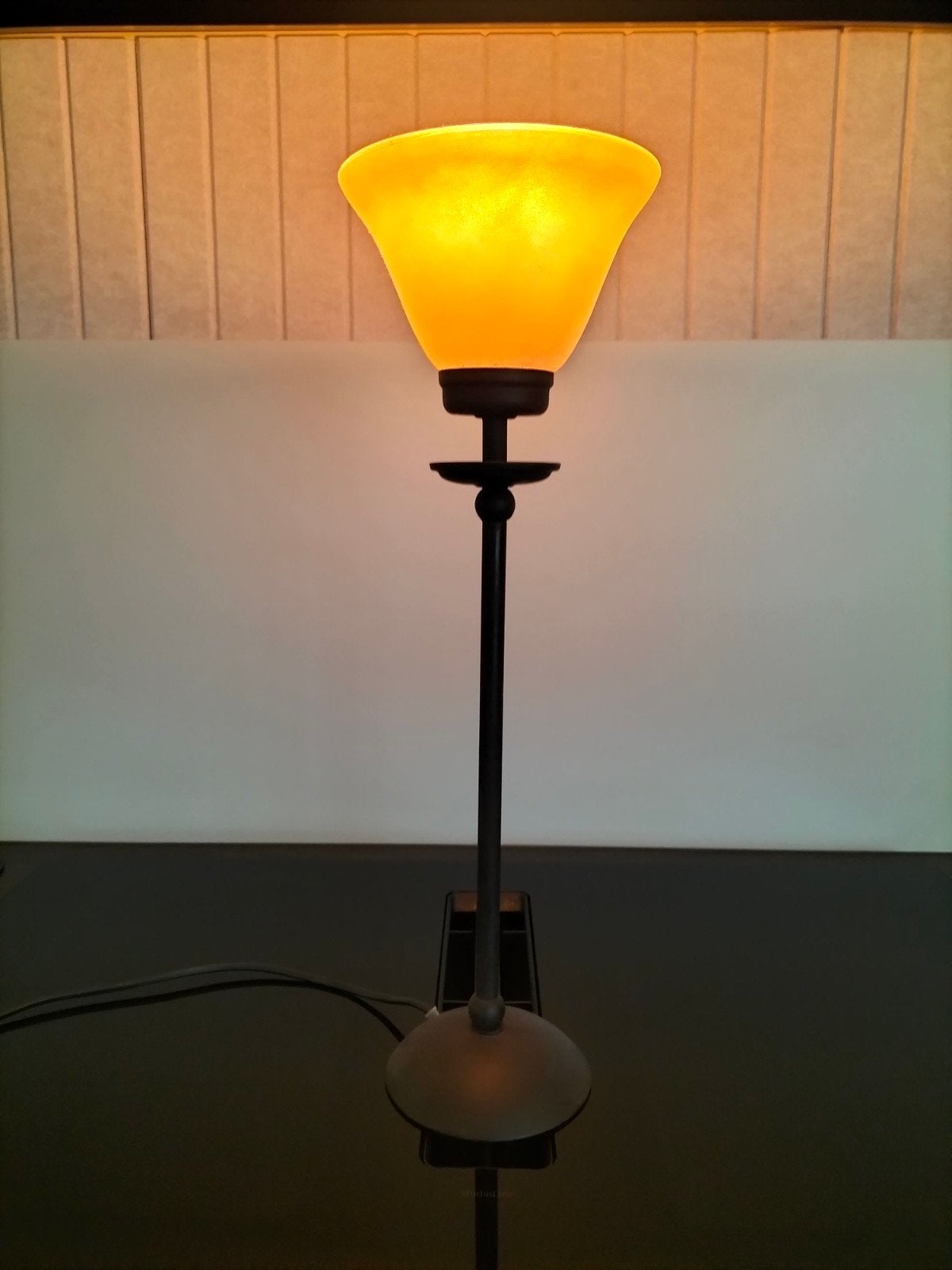 lamp met geel glazen kap, Gebruikt, Overige merken, Met schakelaar, Overige fittingen