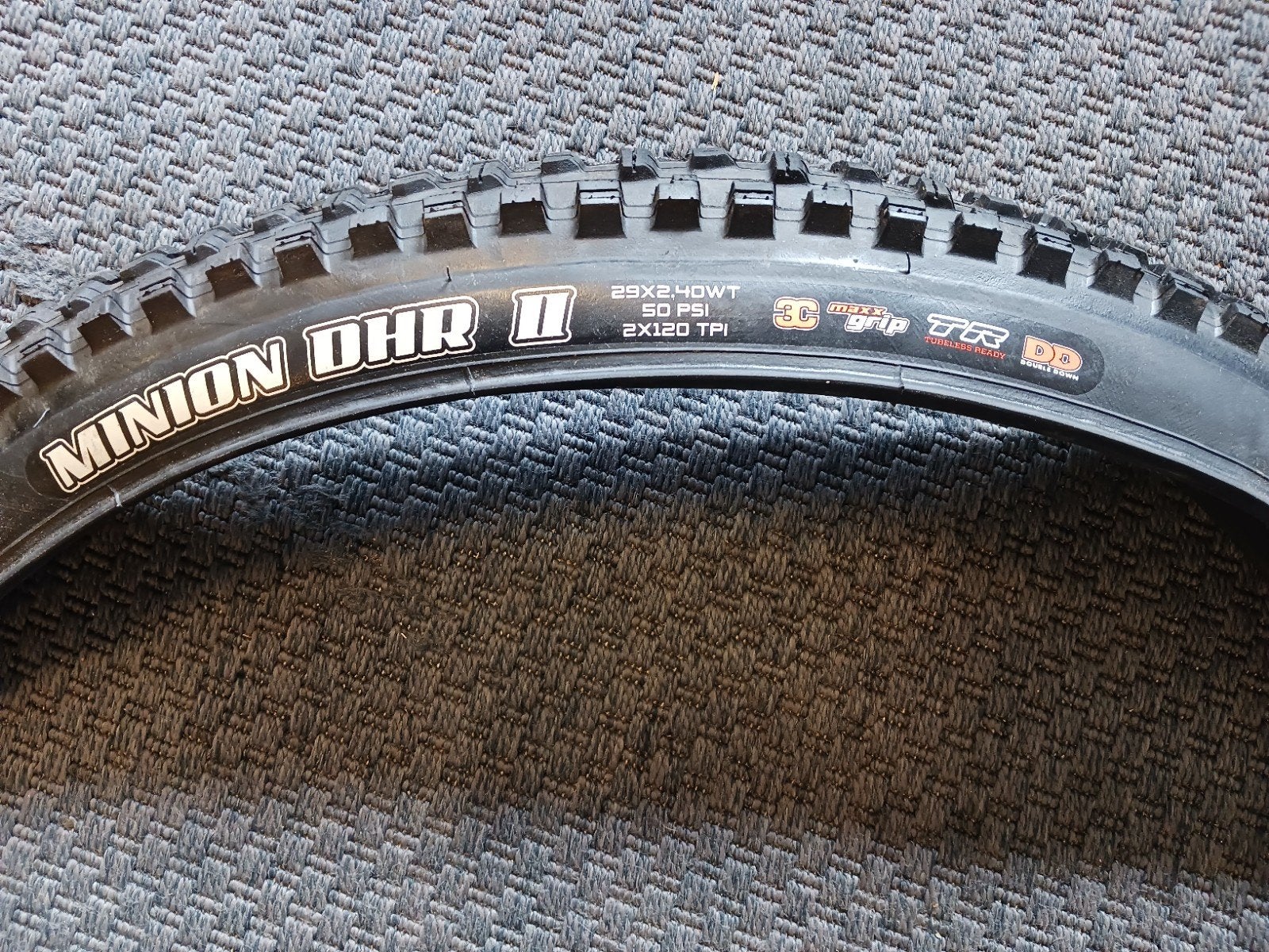 Maxxis Minion DHR II 29x2.40WT MTB Band, Ophalen, Band, Zo goed als nieuw, Mountainbike