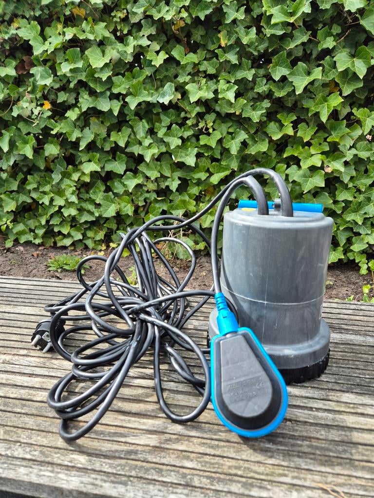 Gamma dompelpomp DP 252SW - Ideaal voor zwembad, Ophalen of Verzenden, Zo goed als nieuw, Dompelpomp