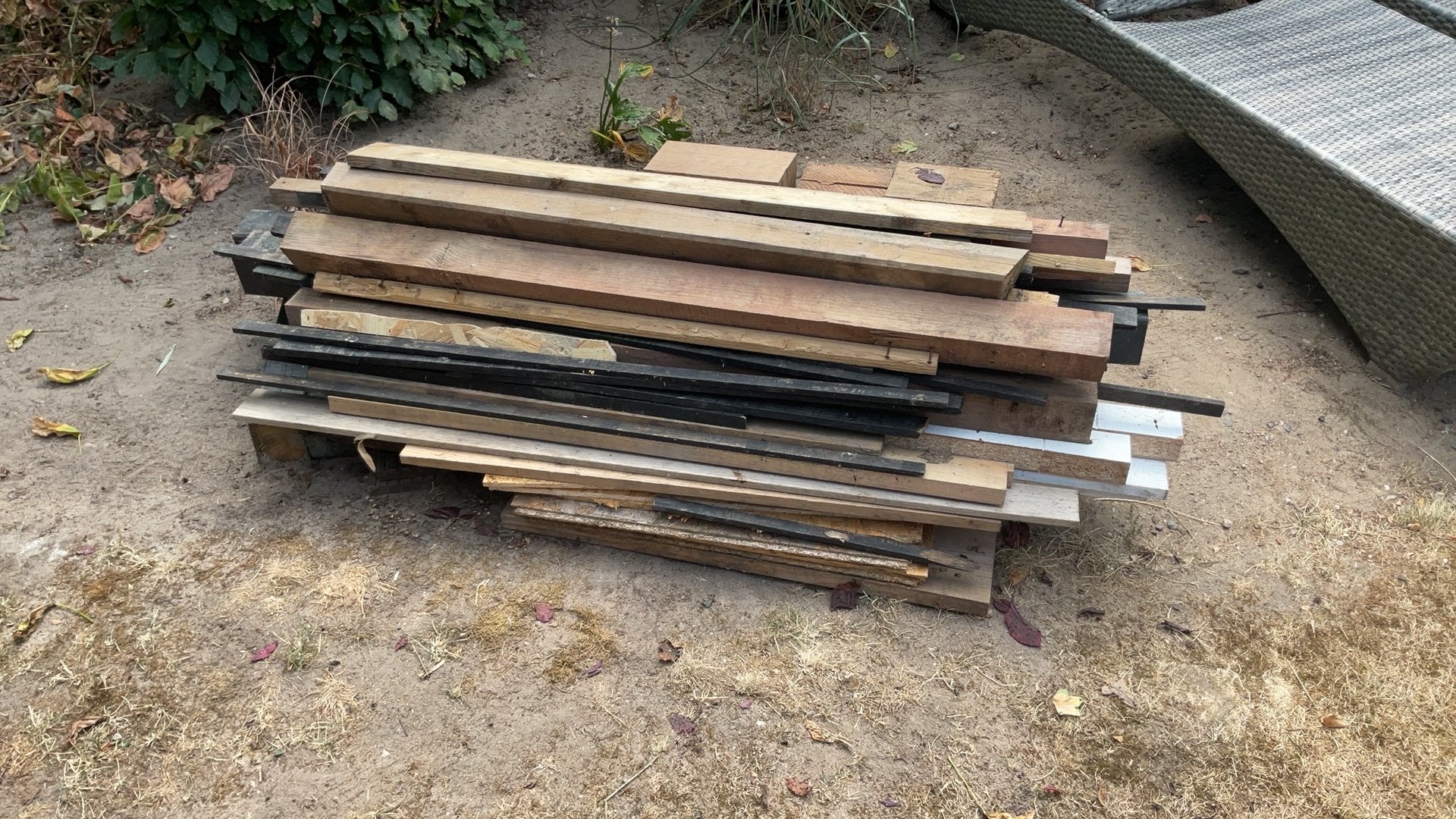 GRATIS: partij resthout, Tuin en Terras, Ophalen, Gebruikt, Hout, Minder dan 3 meter