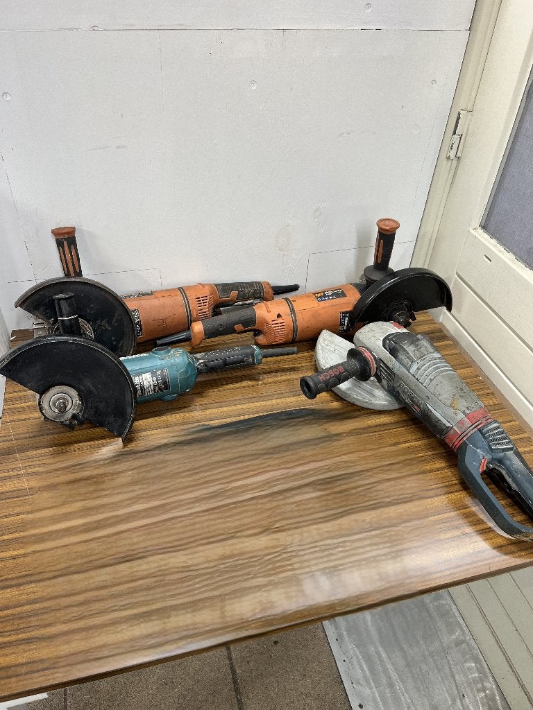 LEES TEXT . Div defecte machines . Spitt , Makita , Bosch ., Ophalen of Verzenden, Gebruikt, Minder dan 700 watt, Haakse handslijpmachine