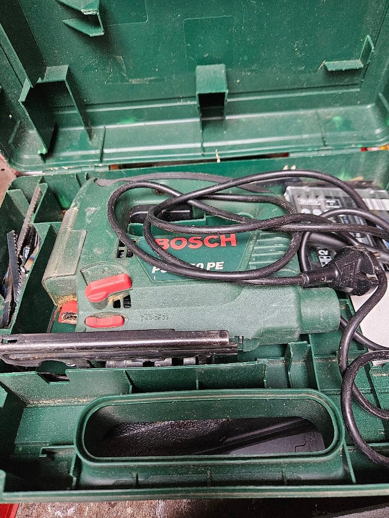 gebruikte decoupeerzaag van Bosch in kunststof koffer, Ophalen, Gebruikt, Decoupeerzaag, Bosch groen