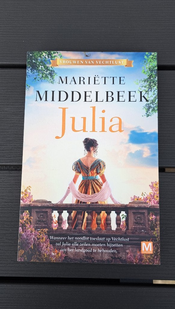 Roman, Julia, Ophalen, Zo goed als nieuw