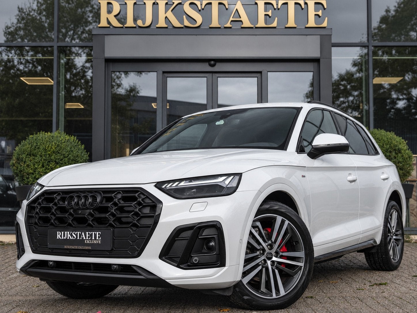Audi Q5 45 TFSI|360°|SFEER|ACC|20''|LUCHTVERING|TREKHAAK, Auto's, Automaat, Dealer onderhouden, Gebruikt, 4 cilinders