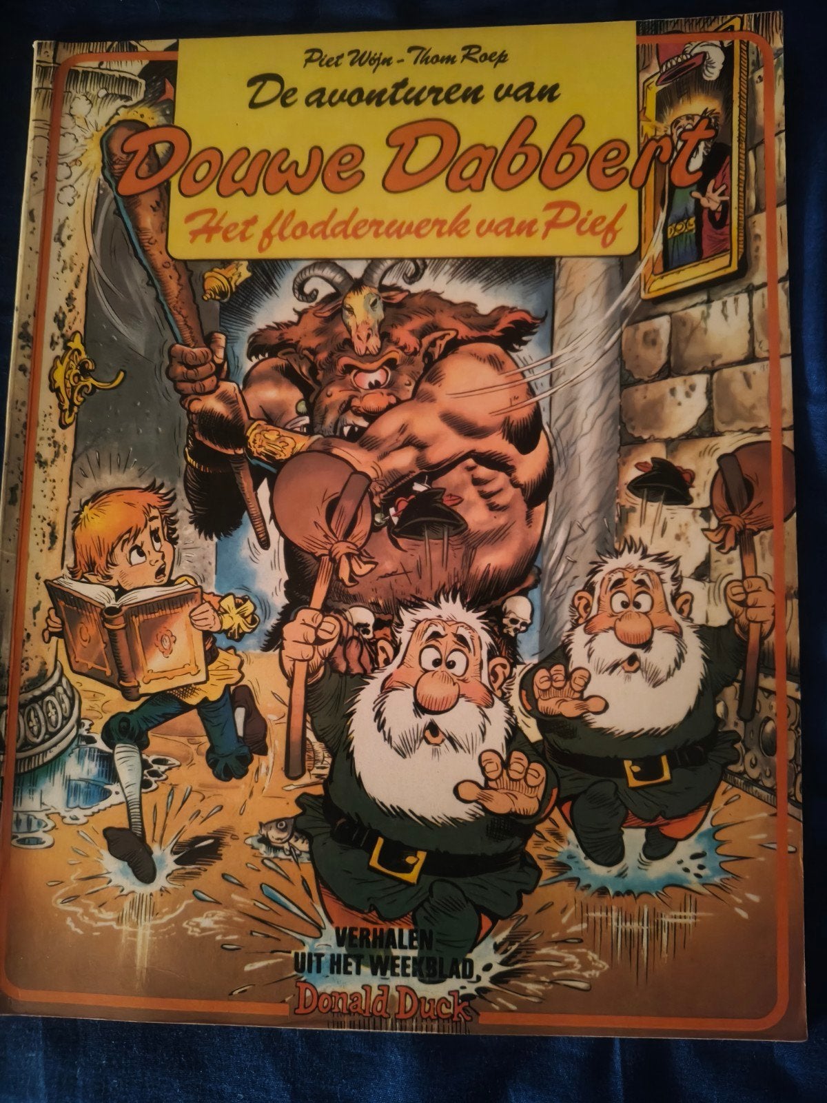 DOUWE DABBERT, Eén stripboek, Ophalen