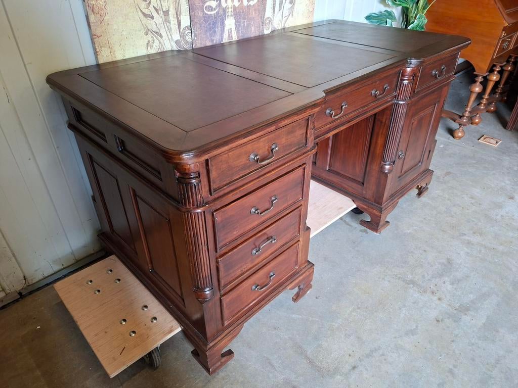 Klassieke dubbelzijdige schrijftafel bureau partnerdesk, Antiek en Kunst, Ophalen of Verzenden