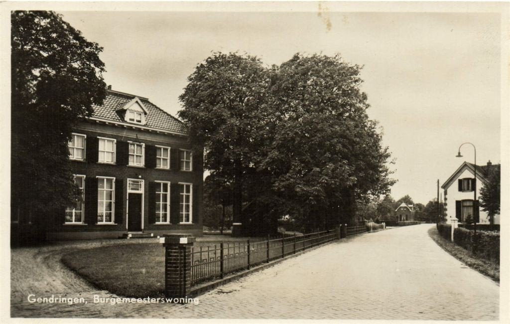 Gendringen, Burgemeesterswoning - gelopen, Verzenden, 1940 tot 1960, Gelopen, Friesland
