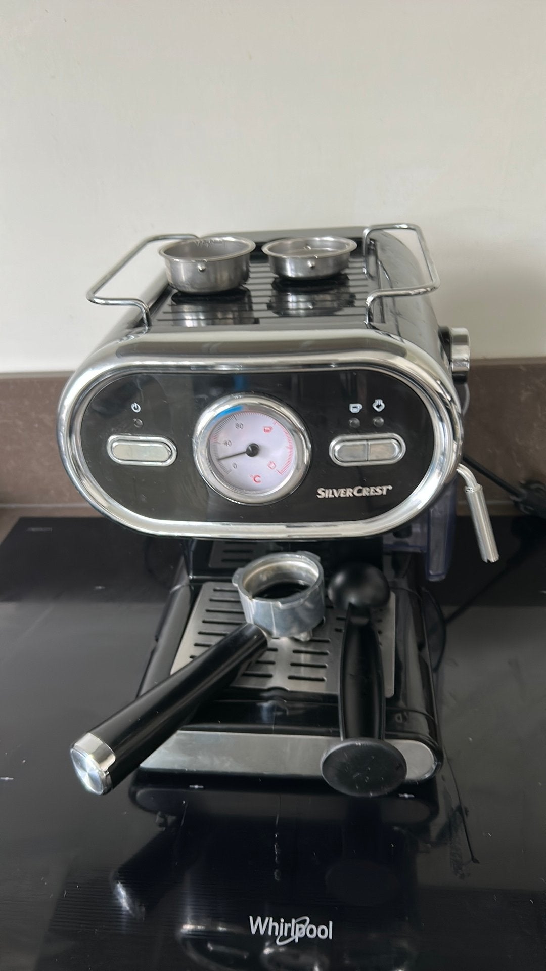 SilverCrest Espresso Apparaat - Zo goed als nieuw, Ophalen, Afneembaar waterreservoir, Espresso apparaat, Gemalen koffie