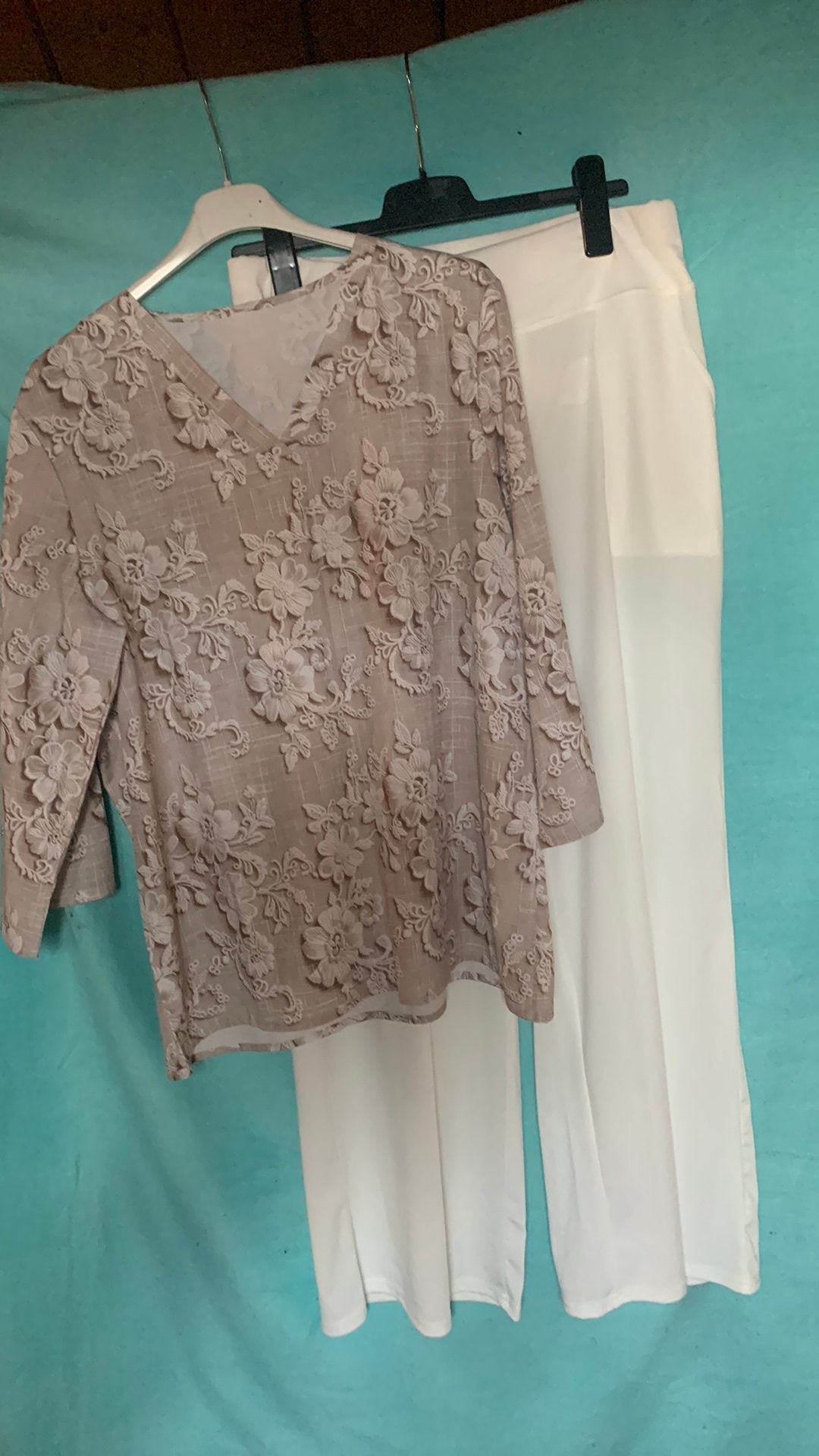 Blouses en broek, Ophalen of Verzenden, Nieuw, Maat 42/44 (L)