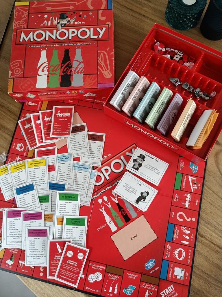 Monopoly Coca Cola editie, bordspel, Hobby en Vrije tijd, Gezelschapsspellen | Bordspellen, Vijf spelers of meer, Ophalen of Verzenden