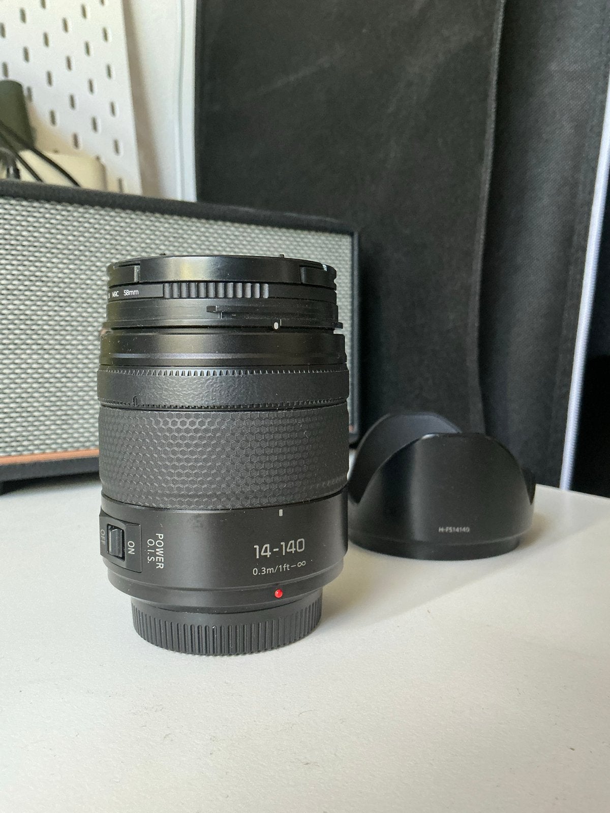 Panasonic Lumix G Vario 14-140mm f/3.5-5.6 O.I.S. Lens 2 ver, Ophalen, Autofocus, Micro Four Thirds, Zo goed als nieuw