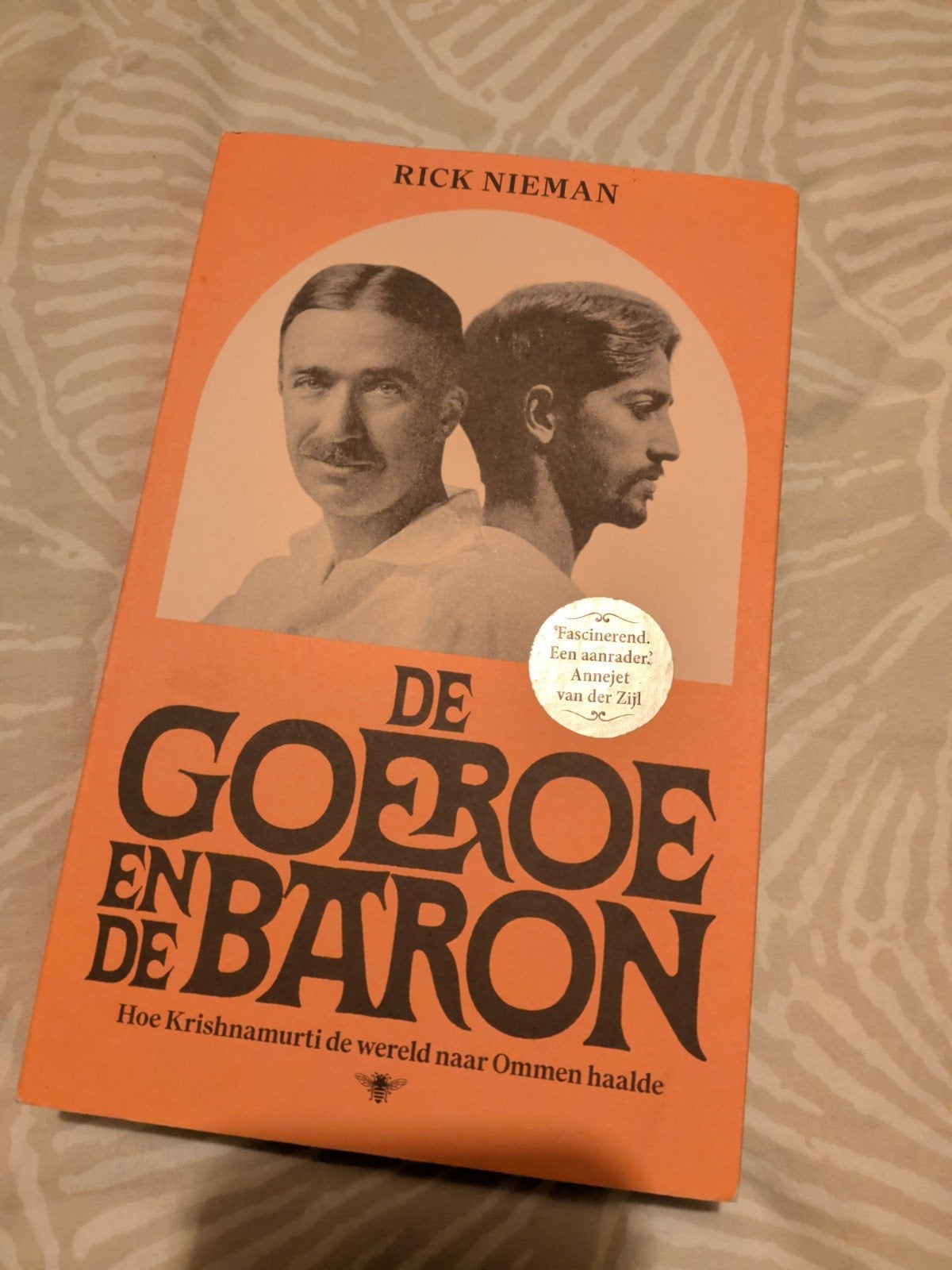 De Goeroe en de Baron, Ophalen of Verzenden, Zo goed als nieuw, Rick Nieman