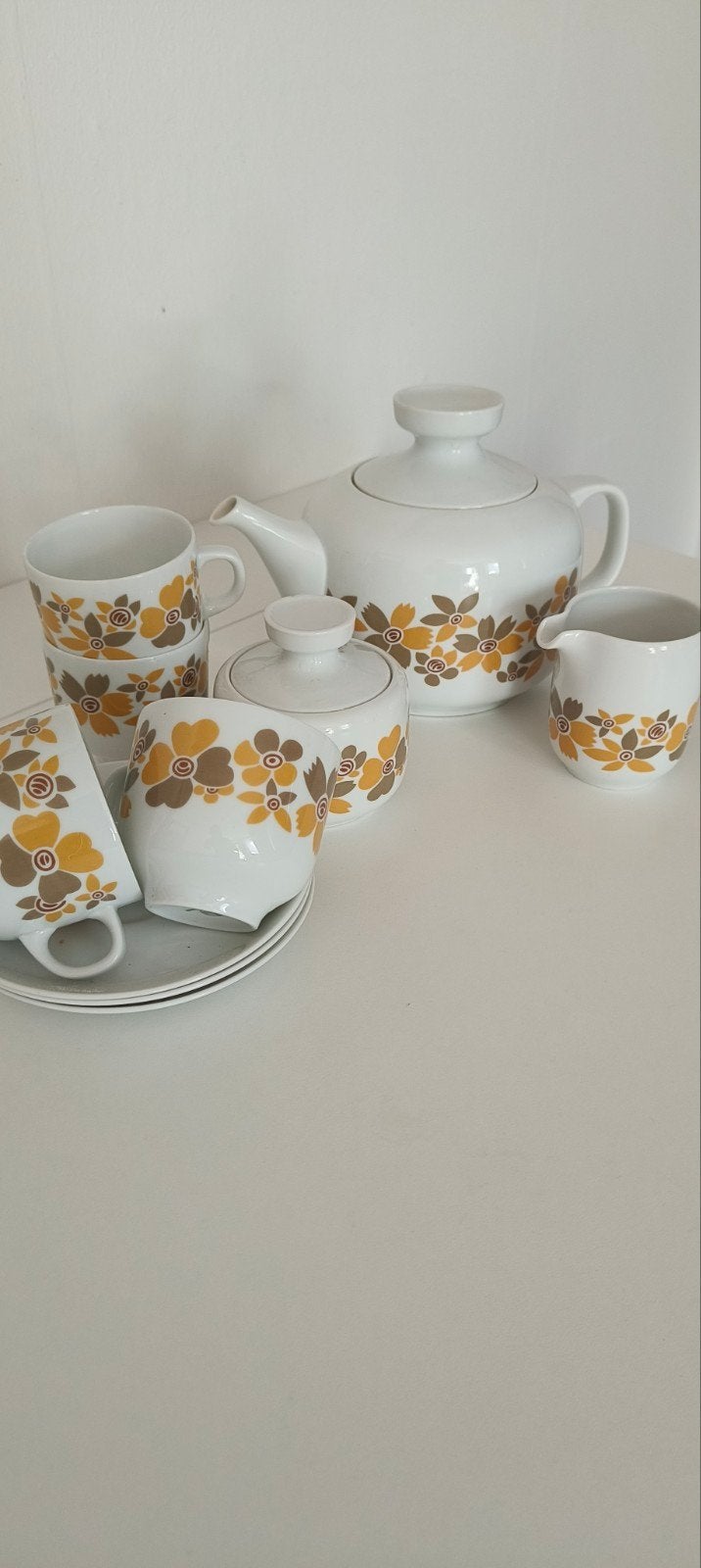 Vintage Hutschenreuther theeservies met bloemmotief, Antiek en Kunst, Ophalen of Verzenden