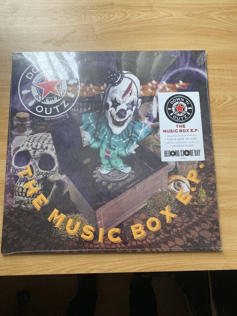 Down 'N' Outz – The Music Box E.P., Ophalen of Verzenden, EP, 12 inch, Nieuw in verpakking