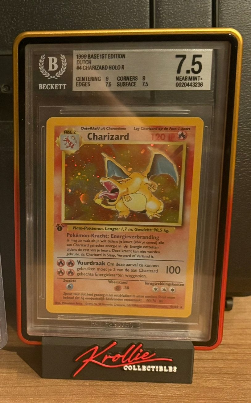 1st edition Charizard base 4 dutch BGS 7.5, Ophalen of Verzenden, Zo goed als nieuw