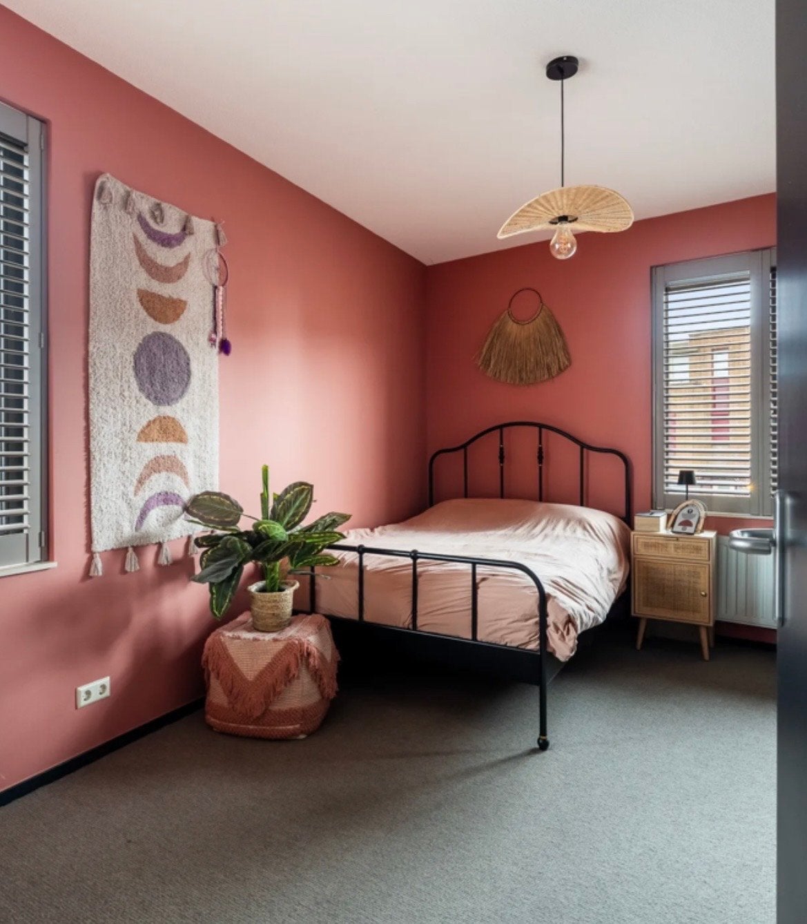 Bed 140 cm breed inclusief lattenbodem, Huis en Inrichting, Ophalen, Gebruikt, Zwart, Tweepersoons