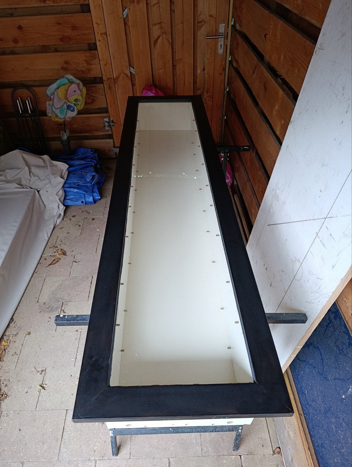 Hangende vitrine kastjes, Ophalen, 75 tot 150 cm, Raamkozijn