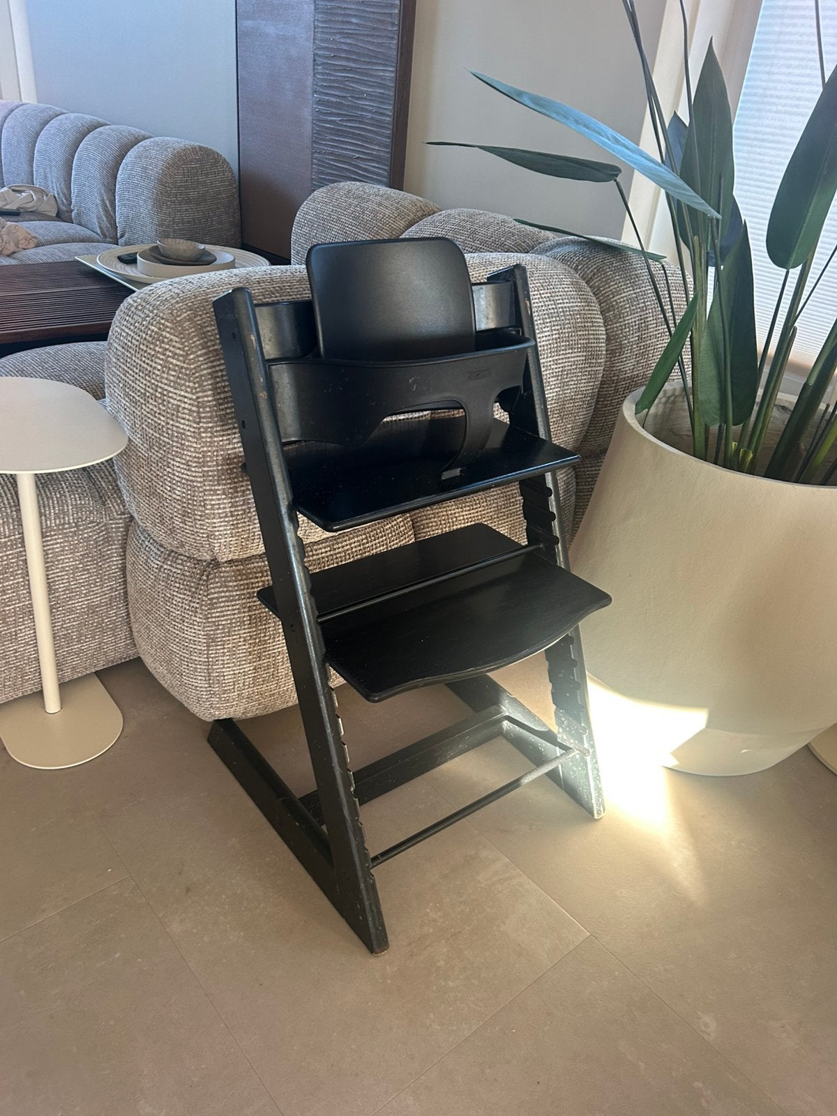STOKKE tripp trapp kinderstoel - zwart, Huis en Inrichting, Ophalen, Zo goed als nieuw, Etagère, Hout