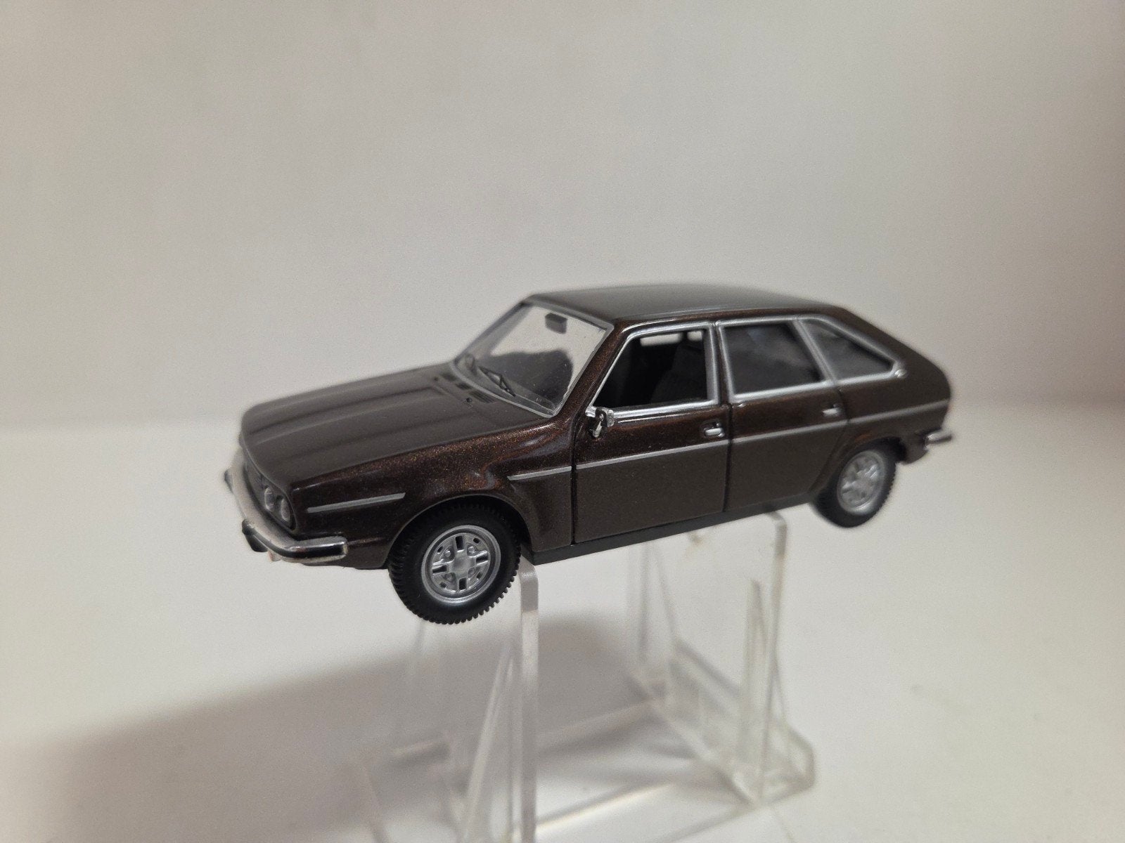 Norev Renault 30 1:43, Hobby en Vrije tijd, Modelauto's | 1:43, Auto, ., Norev, Ophalen of Verzenden