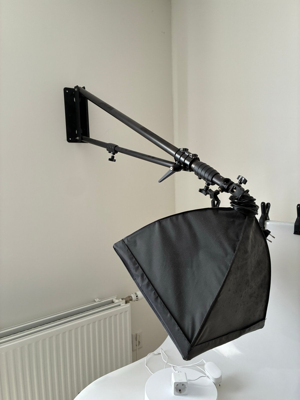 Professionele wandboom / wandbeugel voor studioverlichting, Ophalen, Lamp of Flitsset, Zo goed als nieuw, Inclusief lampen