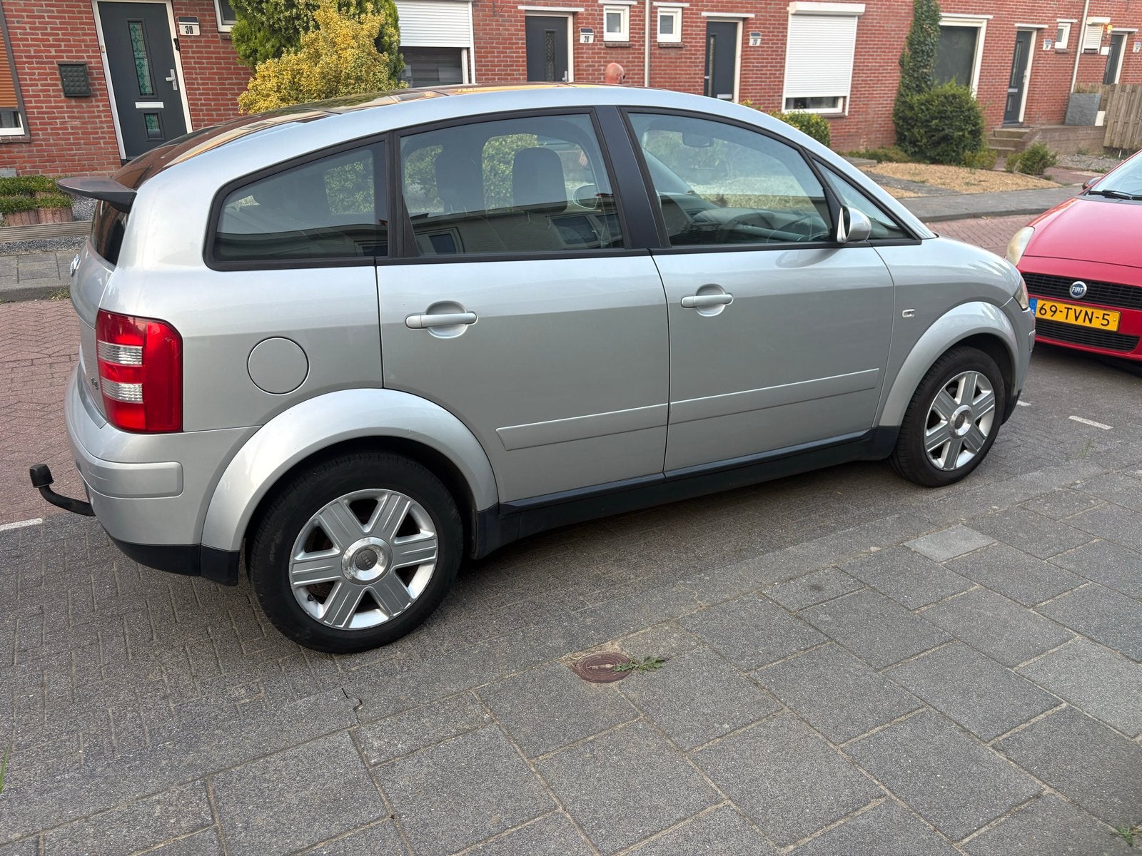 Audi A2 1.4 55KW 2003 Grijs S-line panoramadak, Auto's, 74 pk, 31 €/maand, 4 cilinders, 4 stoelen
