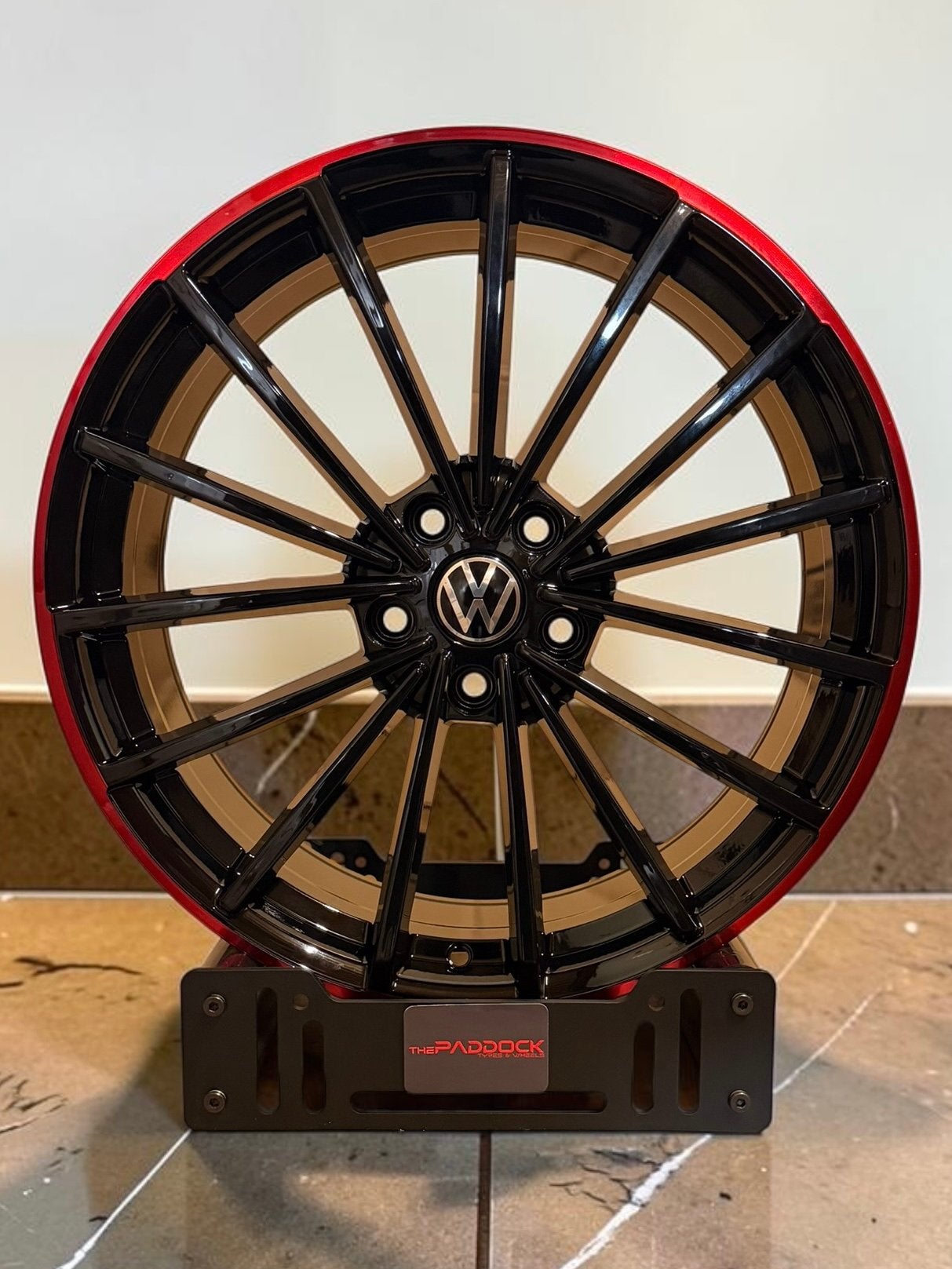 ZOMERACTIE! 19” velgen VW Golf GTI Clubsport zwart rood