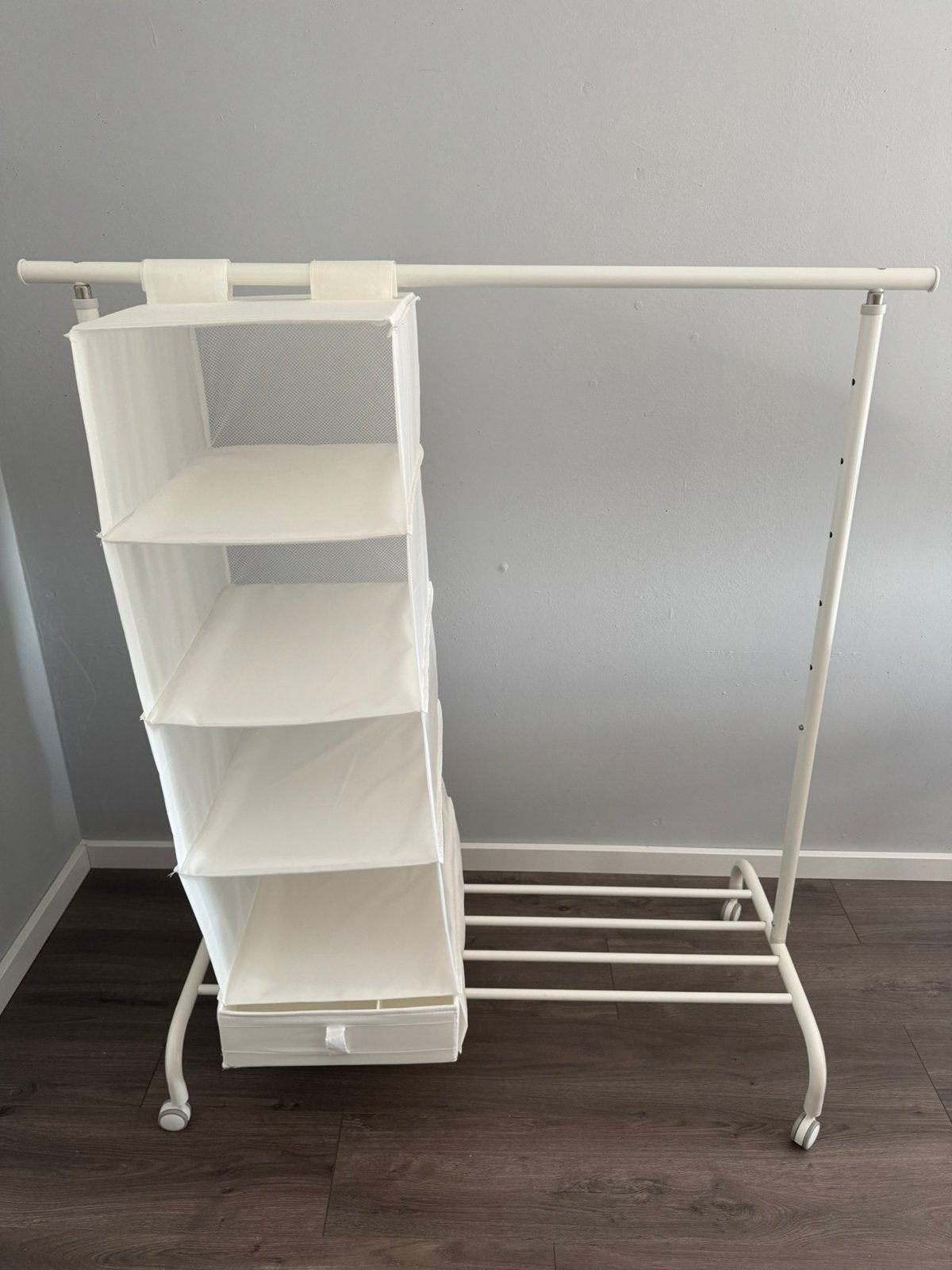 Ikea RIGGA kledingrek met Skubb opberger, Ophalen, Met wielen, Zo goed als nieuw