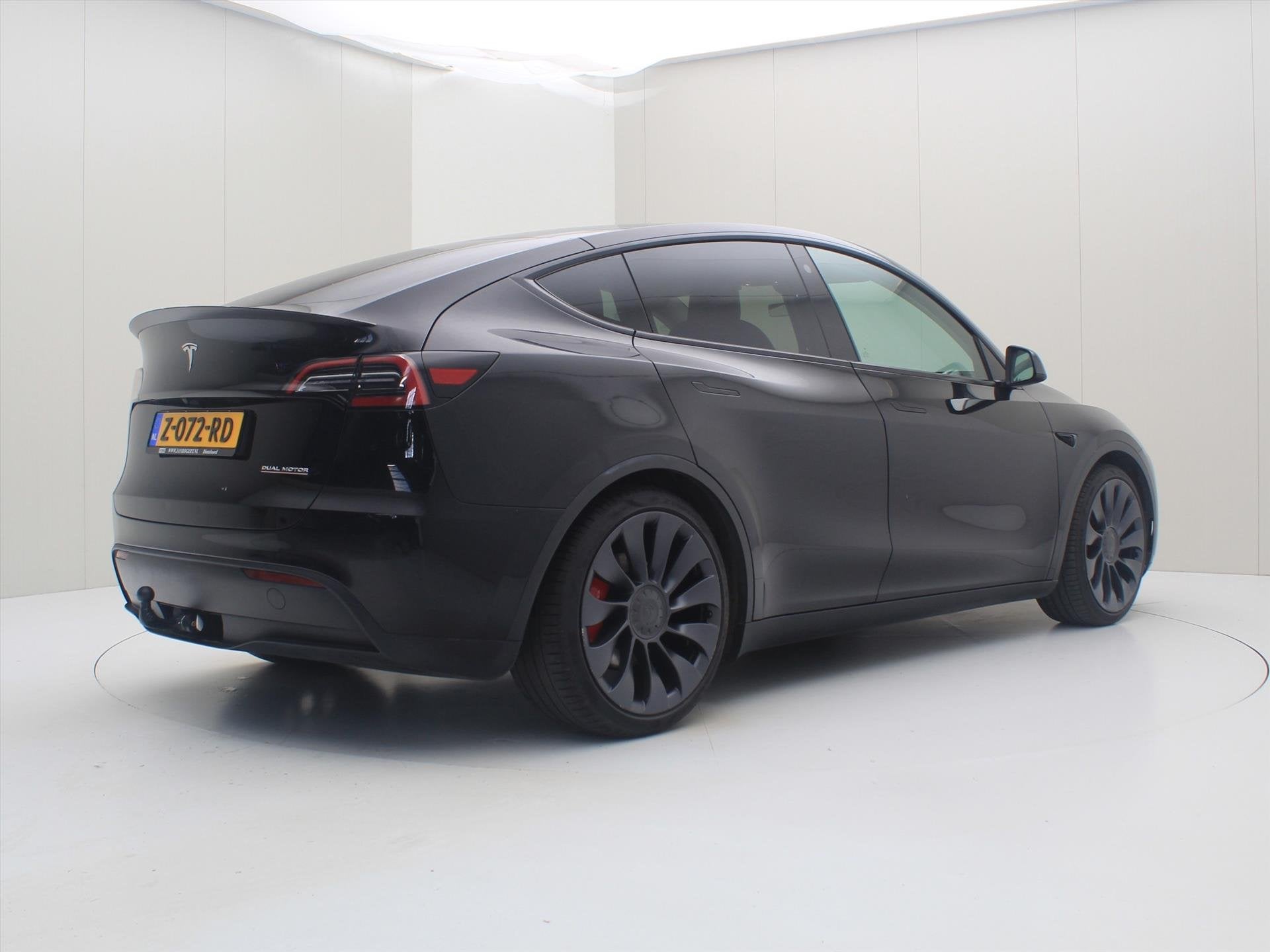 Tesla Model Y Performance 534pk AWD [ FSD+TREKHAAK+21 INCH+W, Auto's, Dealer onderhouden, Gebruikt, Zwart, 1972 kg