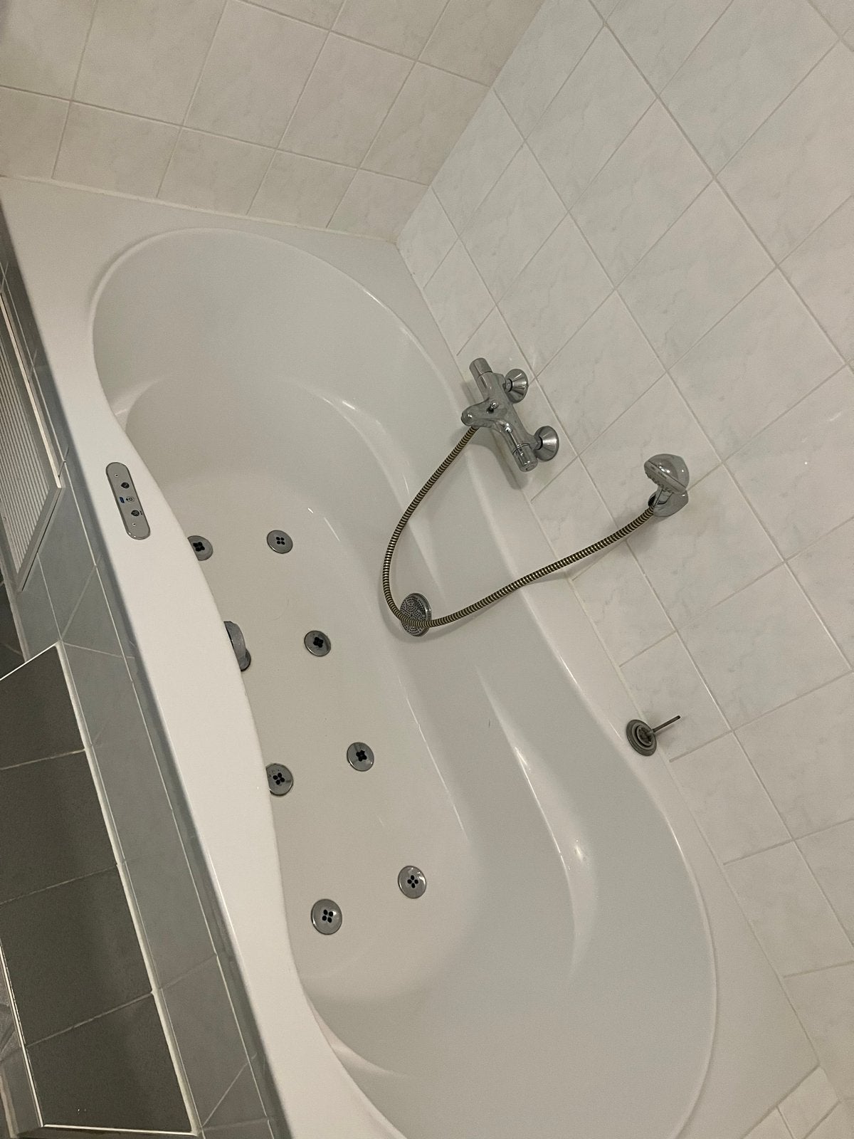 Silent 1 waterjet-whirlpool ligbad Boss & Wessing, Ophalen, Gebruikt, Met bad