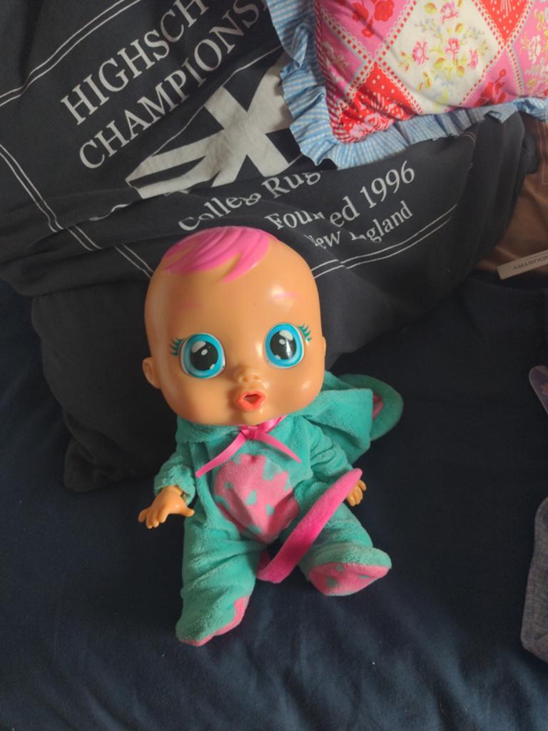 Cry baby (goed werkend), Ophalen of Verzenden, Zo goed als nieuw, Babypop