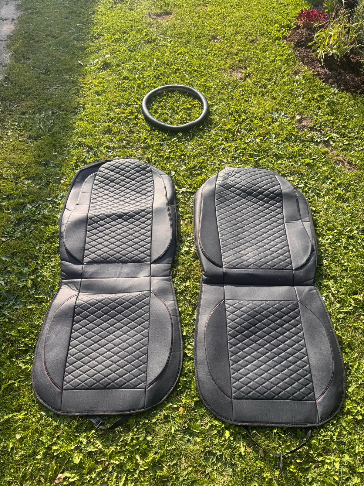 Stoelhoezen leer (rood stiksel) & Stuurhoes carbon, Ophalen of Verzenden, Zo goed als nieuw