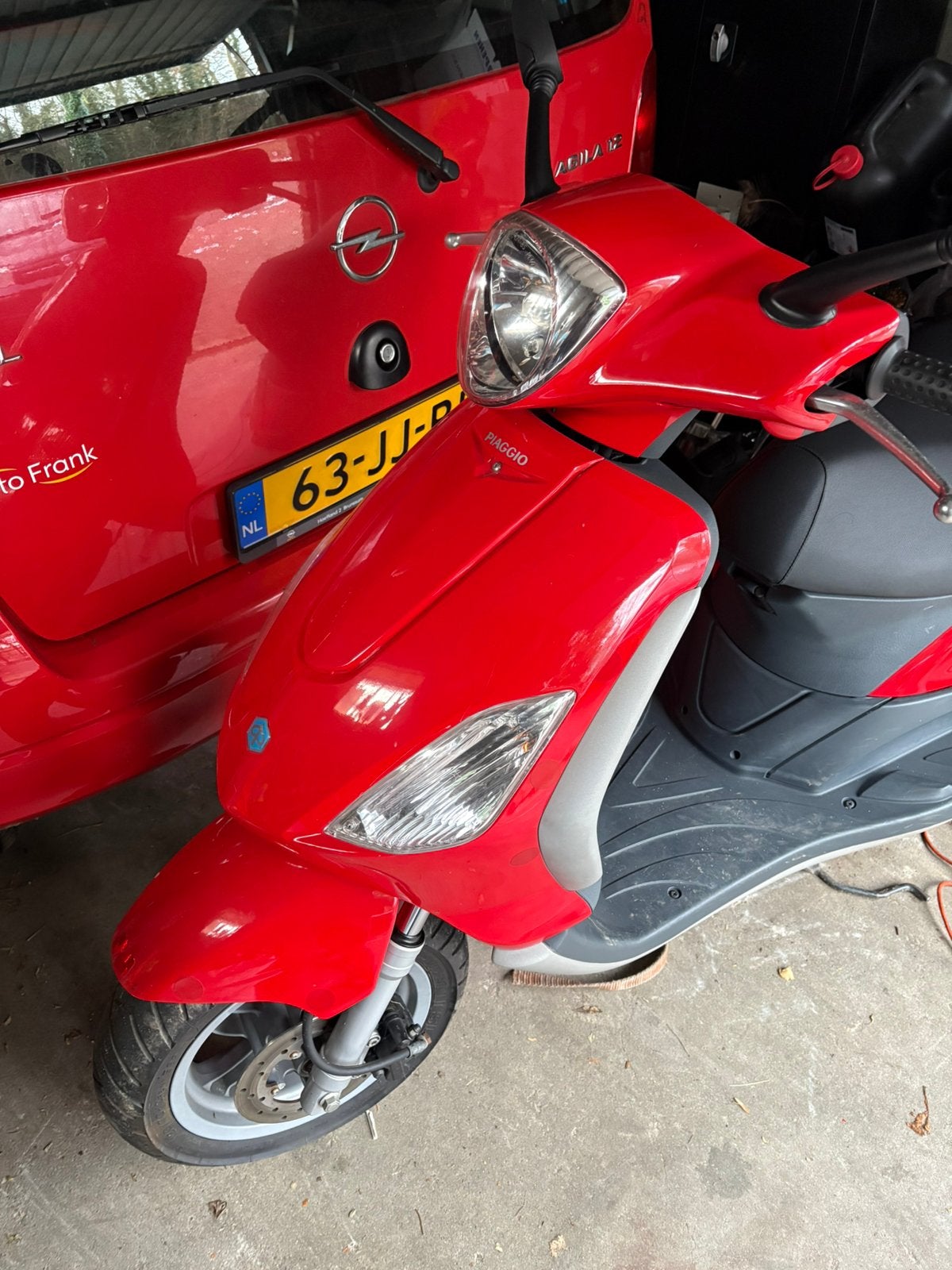 Piaggio  sky Scooter - Rood, Goed Onderhouden, Fietsen en Brommers, Ophalen of Verzenden, Gebruikt, Zip
